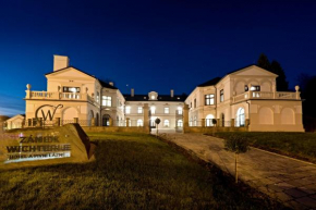 Zámek Wichterle - Hotel a pivní lázně, Slavičín